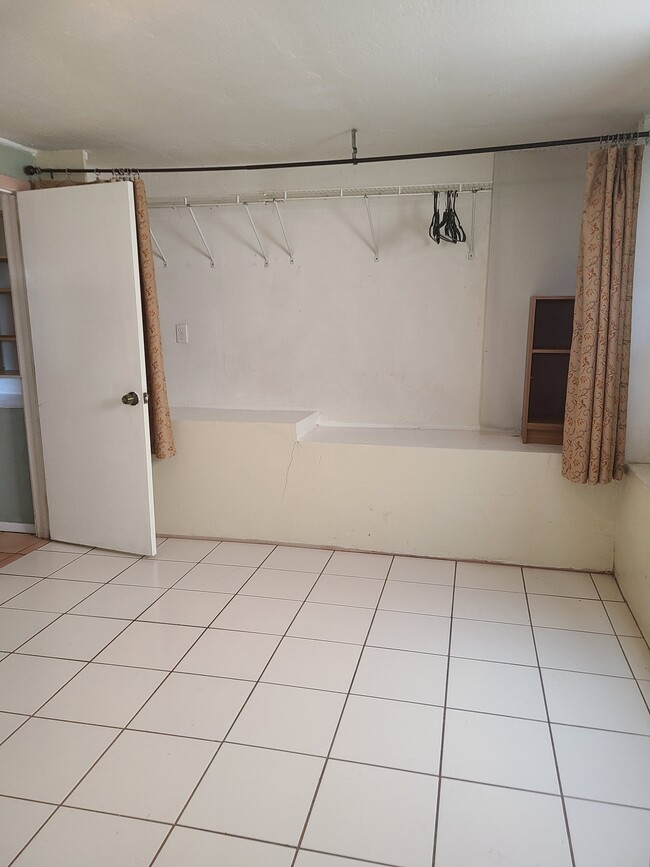 Photo - 5831 Adelaide Ave Unidad back apartment