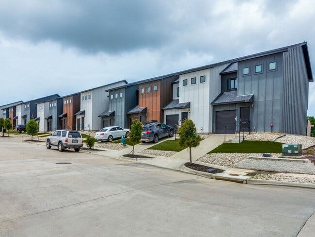 Photo - 3333 Brambleton Hill Pl