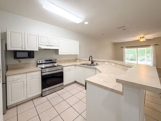 Photo - 2BR/2.5BA Condo in The Greens @ West End - available now!