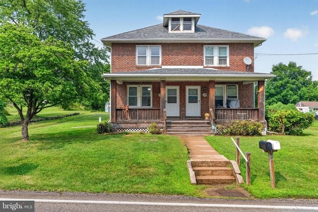130 Bridge St