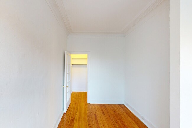 Photo - 5120 S. Hyde Park Boulevard