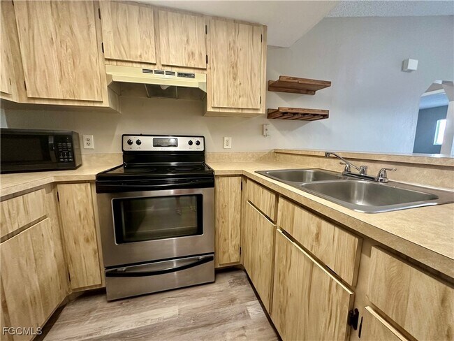 Photo - 829 Gleason Pkwy Unidad 2