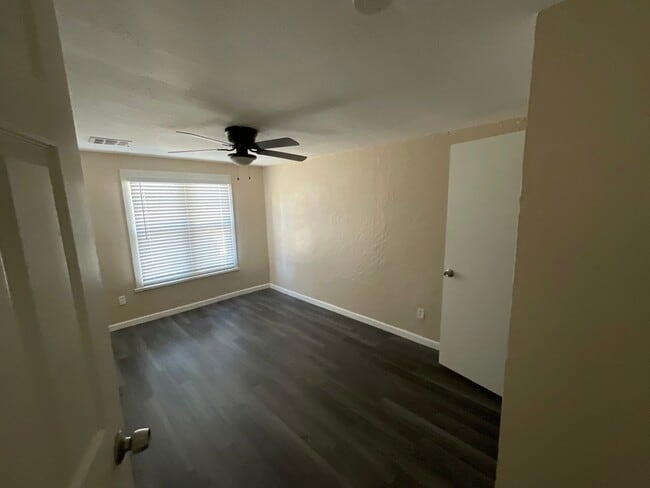 Photo - 1824 Lariet Ln