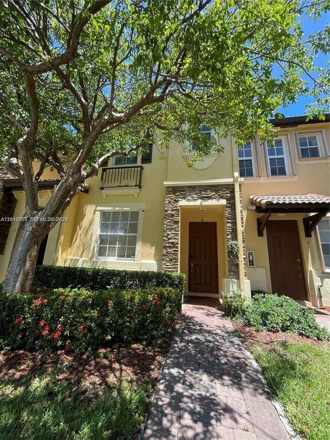 Building Photo - 9353 SW 227th St Unit 6-21