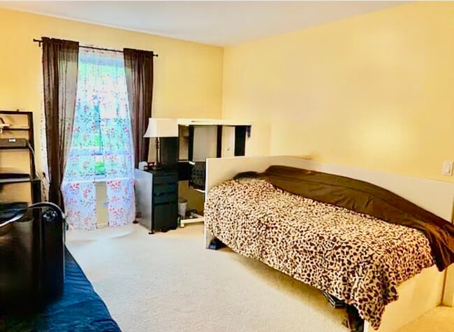 Segundo dormitorio - 1153 Silverwood Ct