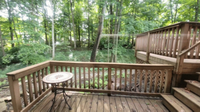 Vista arbolada privada - 9362 Woodledge Pt Unidad Lower level apt in private trilevel home