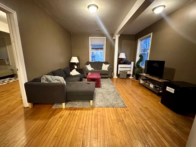 Photo - 15 Farrington Ave