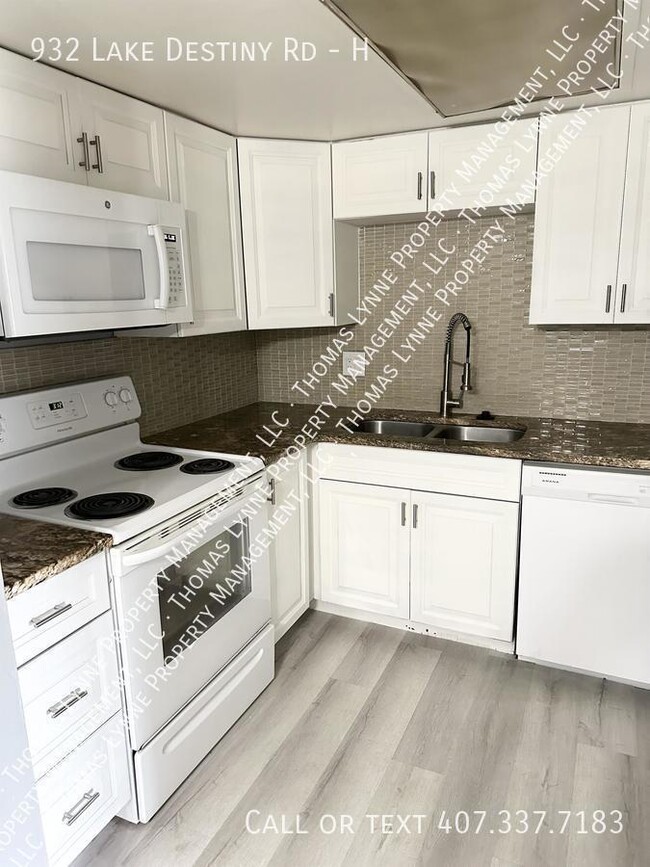 Photo - 932 Lake Destiny Rd