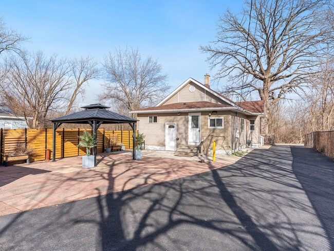 Photo - 608 Woodruff Ave