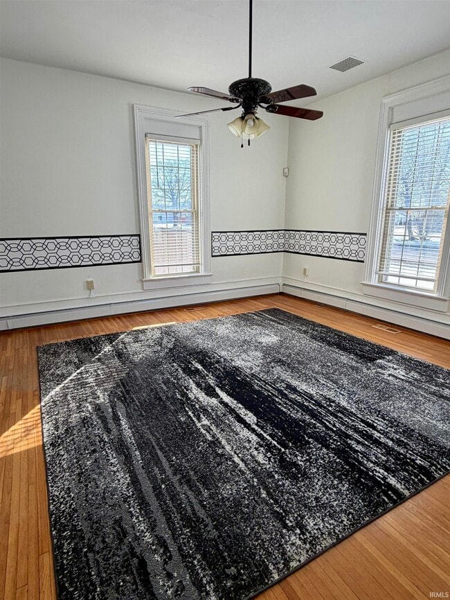 Photo - 921 S Washington St