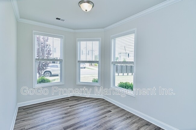 Photo - 412 Yellow Fox Rd