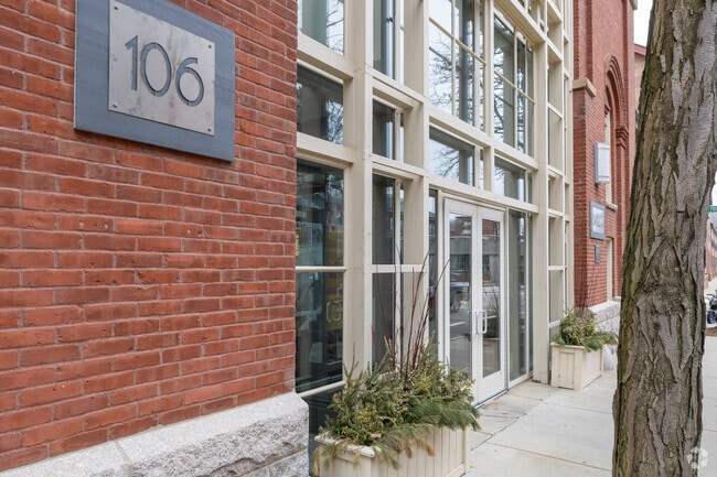 Entrada - The Basilica