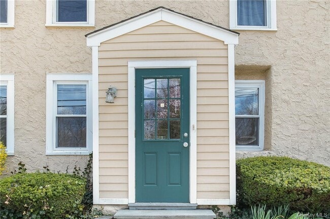 Building Photo - 99 Maple Ave Unit 1