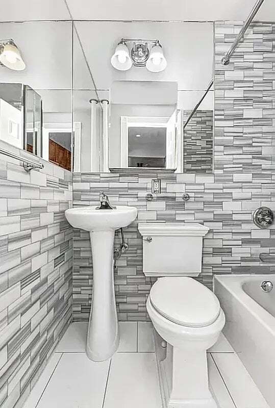 Photo - 354 E 19th St Unidad 4