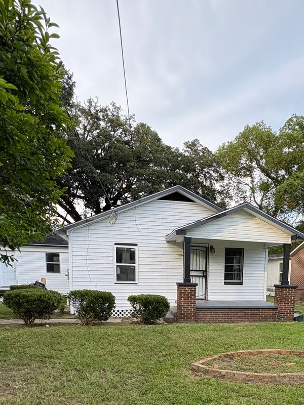 Building Photo - 3810 Weco St Rental