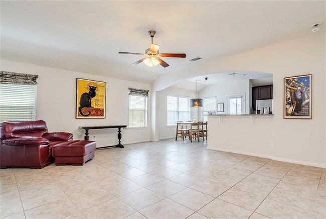 Photo - 104 Beech Creek Ln