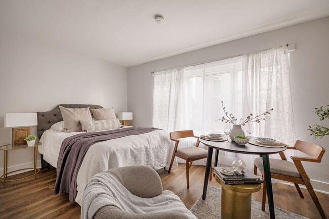 Photo - 350 Mayfield