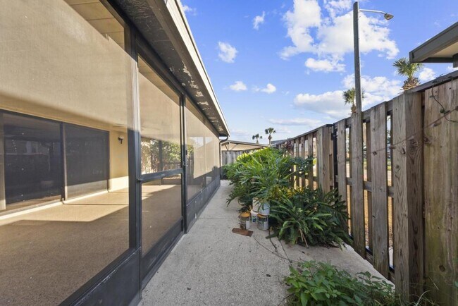 Photo - 2920 Pecan Ave