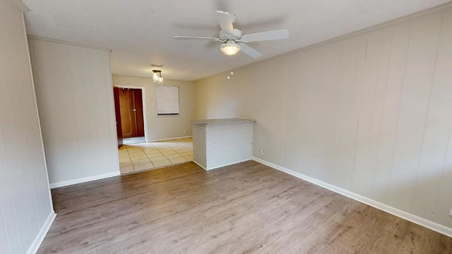 Building Photo - 5687 Atlee Ave