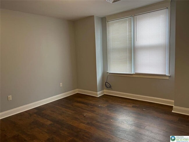 Photo - 1322 Chelsea Ave Unit 2