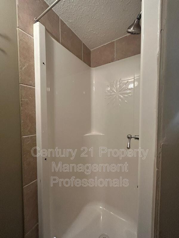 Photo - 11318-11105 105 St NW Unit LOWER