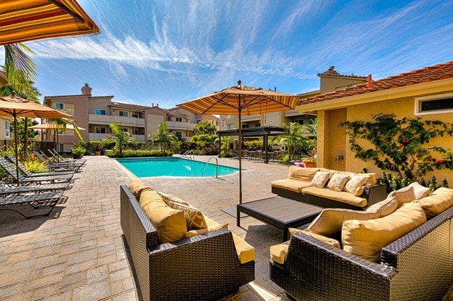 Photo - 20 Corniche Dr Unit H