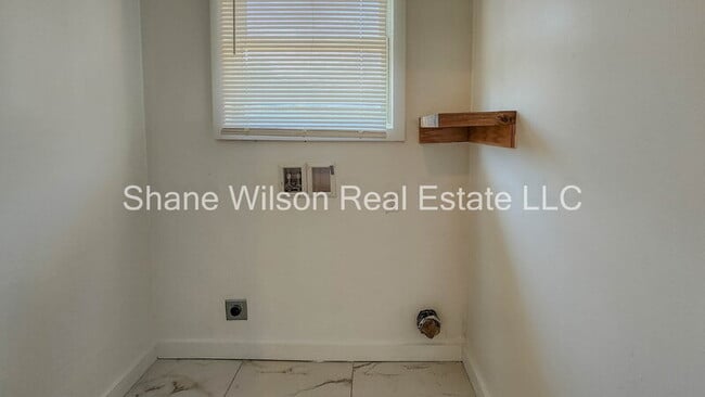 Photo - 1202 Greenwood Rd