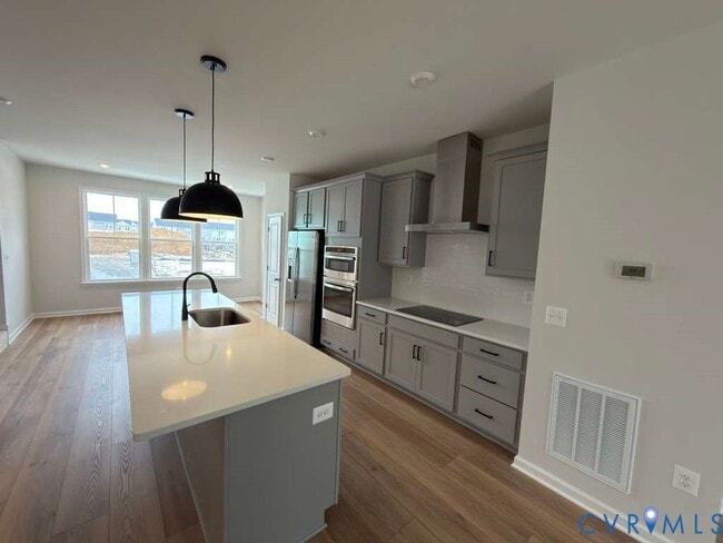 Photo - 435 Burden Dr