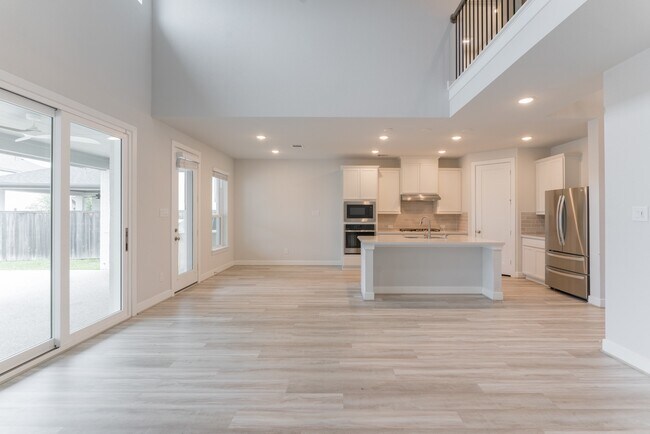 Photo - 146 Renodes Garden Ln