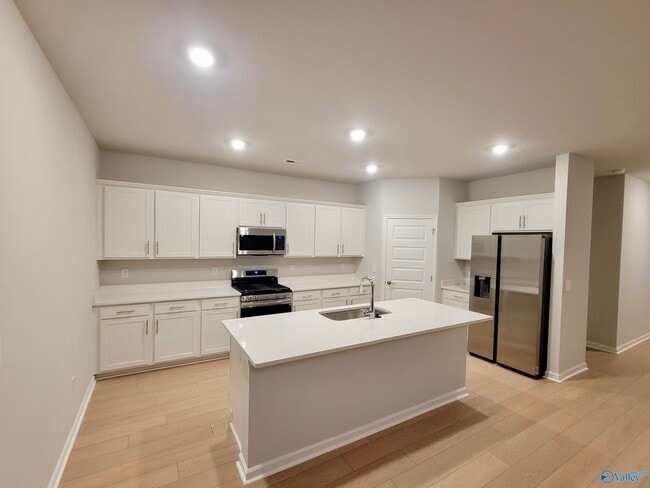 Photo - 207 Stockyard Cir