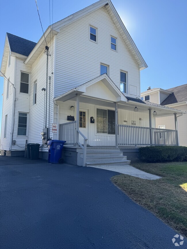 Building Photo - 196 S Main St Unit 196SouthMainStreet Rental