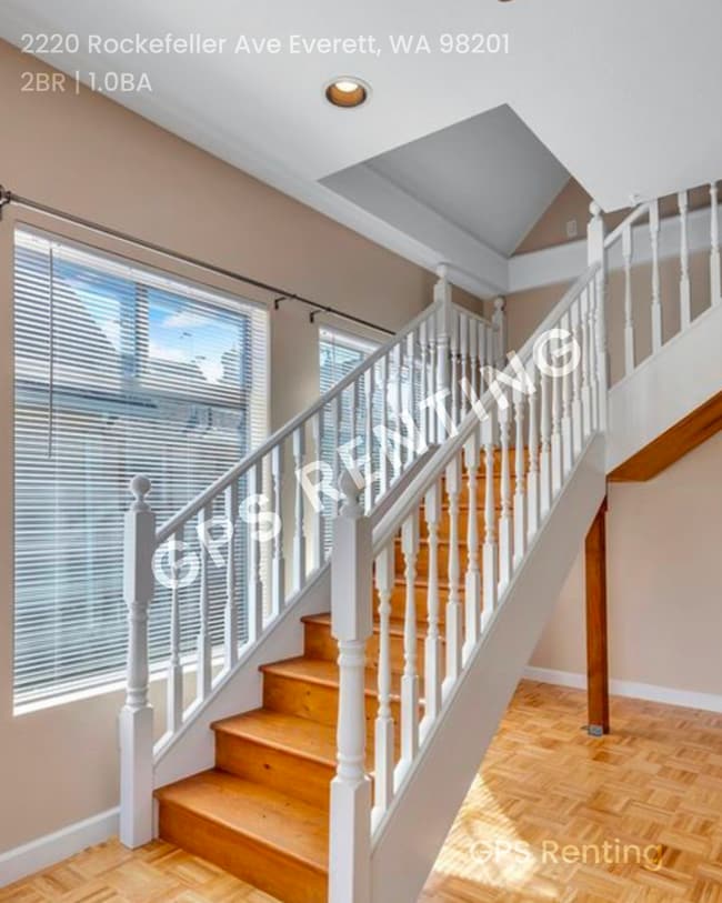 Photo - 2220 Rockefeller Ave