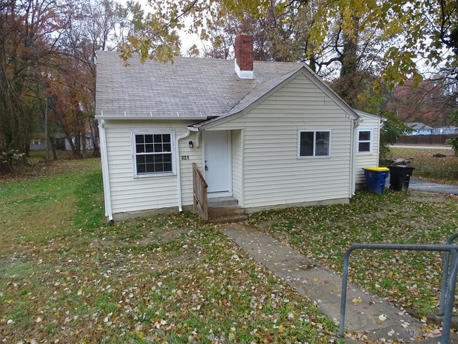 Building Photo - 321 College Rd Rental