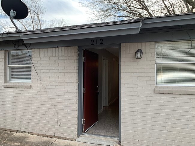 Photo - East Reagan Unit 214