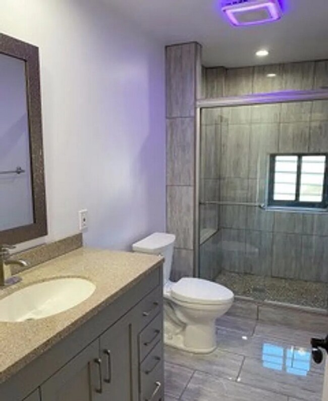 Photo - 4733 Butler St Unidad 4733 Butler Street 3