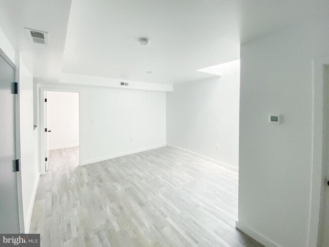 Photo - 1537 Kenilworth Ave NE
