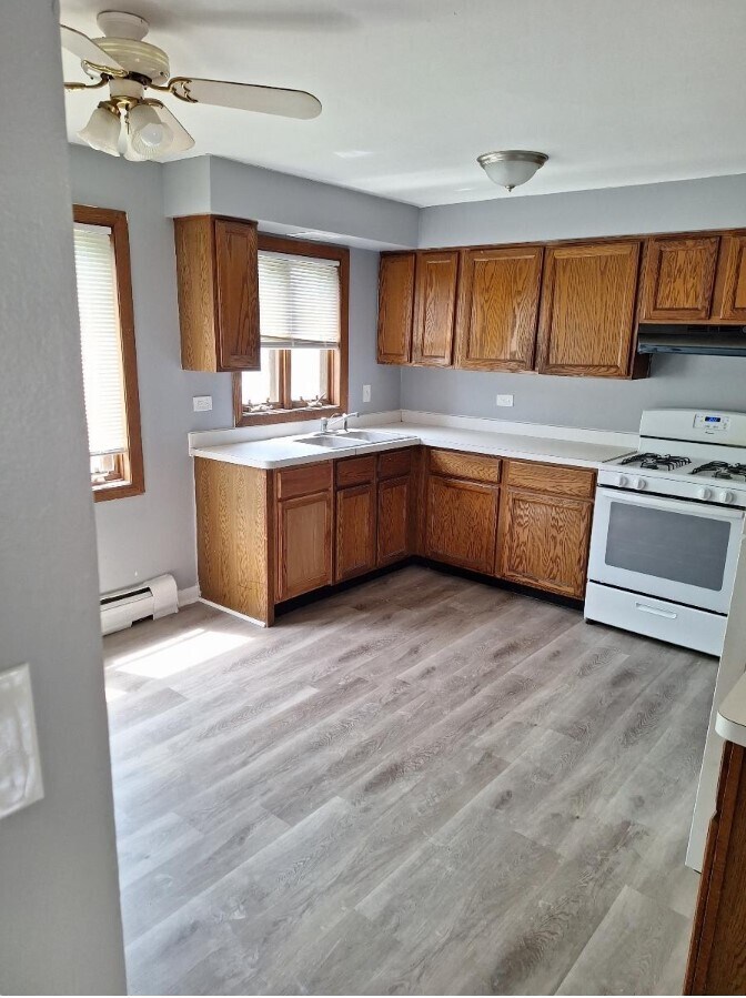 Photo - 14047 S Tracy Ave