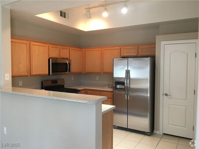Building Photo - 3455 Cactus Shadow St Unit 104 Rental