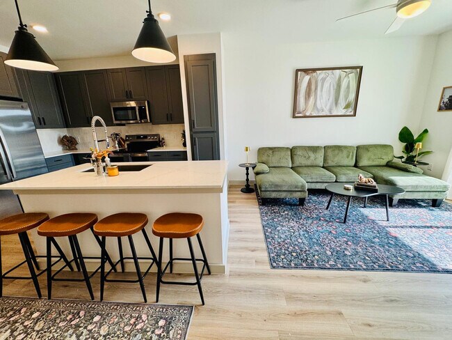 Photo - 1301 Leah Ave Unidad SI FL1-ID1499098P