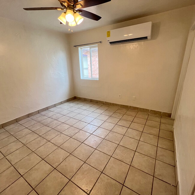 Photo - 563 S 1st Ave