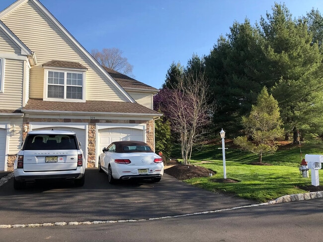 Photo - 304 Weston Ln