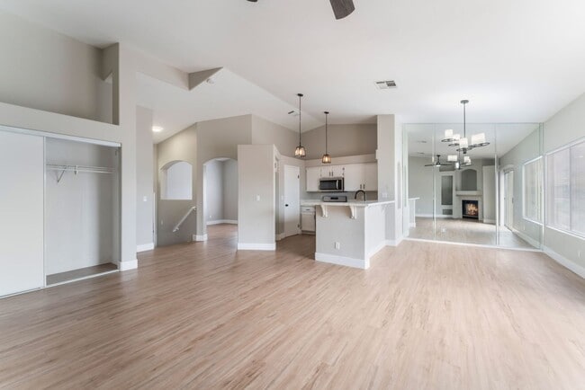 Photo - Charming 2-Bedroom Condo with Modern Comforts!