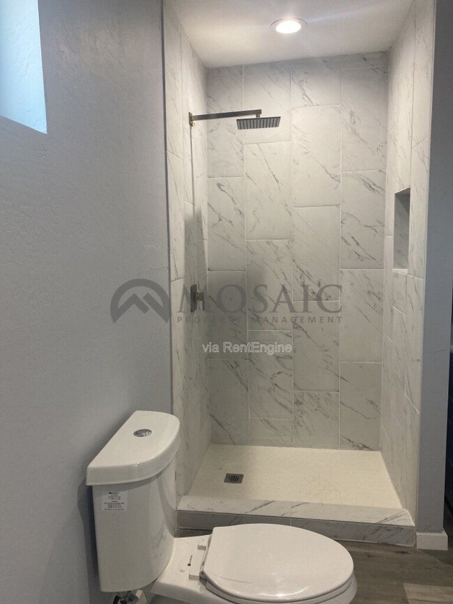 Photo - 257 E Oakland St Unit 1