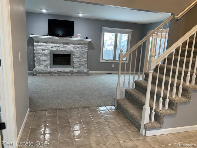 Photo - 28772 Wales Dr