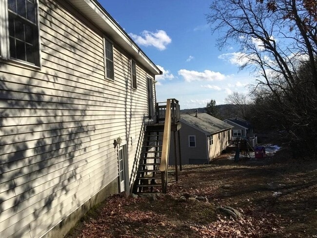 Photo - 41 Blueberry Hill Rd Apartments Unit 2