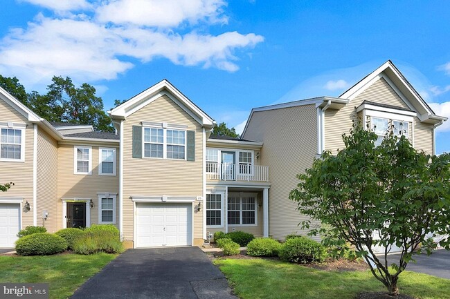 Building Photo - 26 Normandy Dr Rental