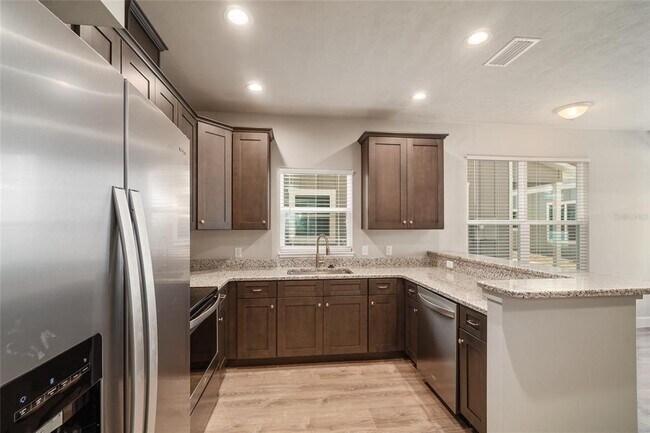 Photo - 622 NW 3rd Ave Unidad 5