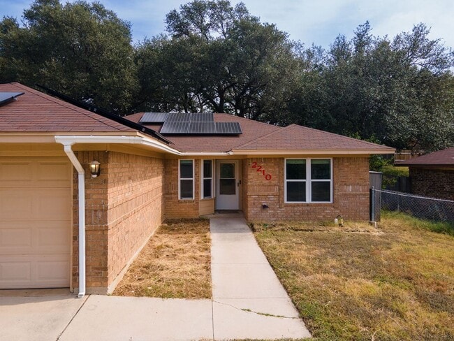 Photo - Cute & Cozy 3 Bdrm 2 Bath