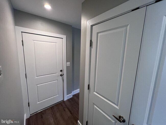 Photo - 447 Orange St SE Unit 3