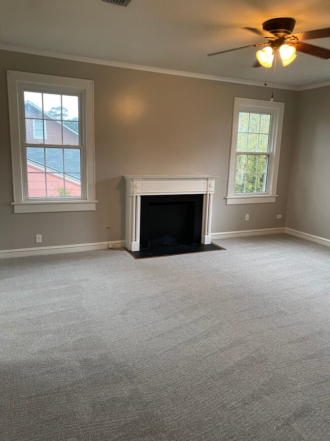 Photo - 937 Ontario St Unidad Upstairs